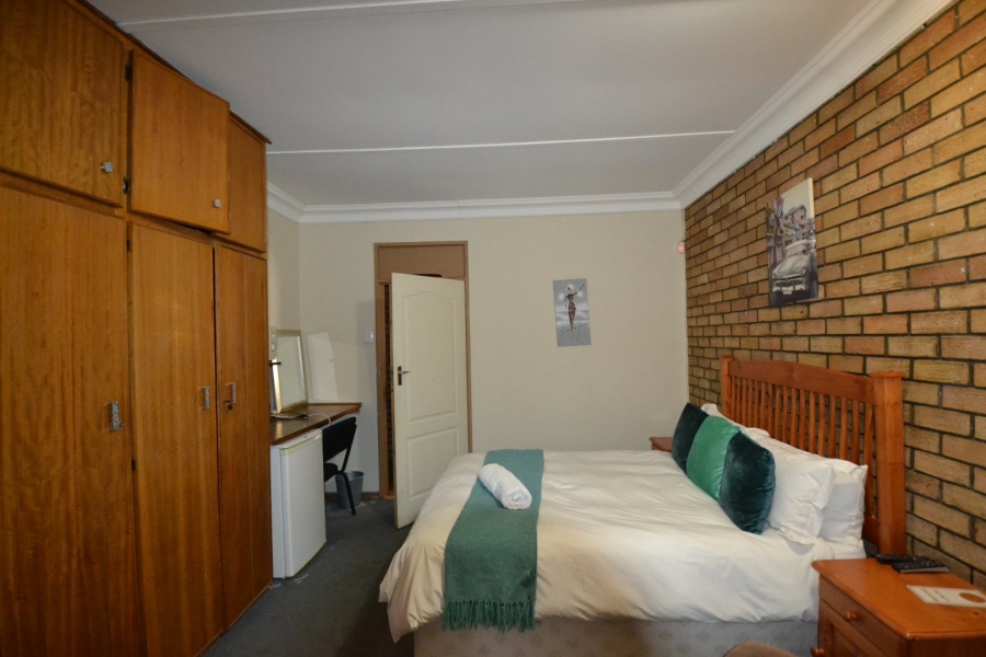 7 Bedroom Property for Sale in Riebeeckstad Free State